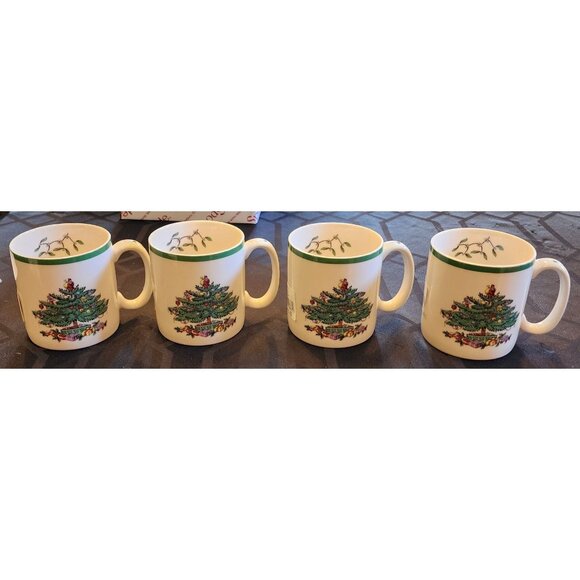 Set Of 4 Spode Christmas Tree Mugs 12 Oz Fine Porcelain Green Trim - Picture 1 of 6